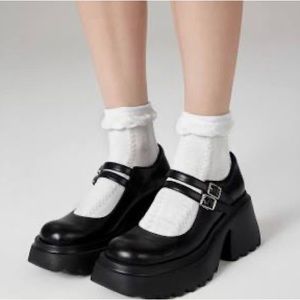Chunky Heeled Double Strap Mary Jane Shoes